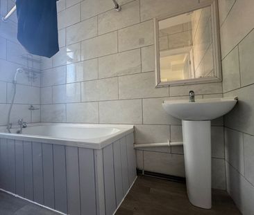 3 Bed Terraced House, Rosedale Avenue, LE4 - Photo 5