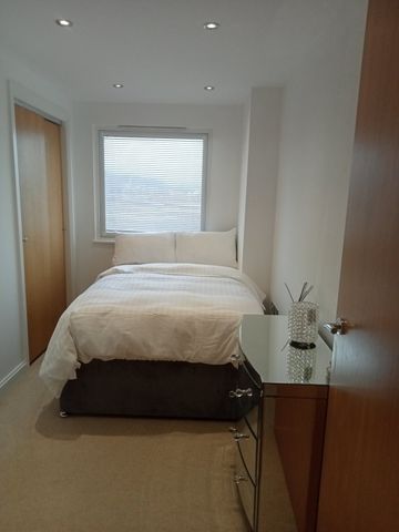 Trawler Road, Maritime Quarter, SWANSEA - Photo 5