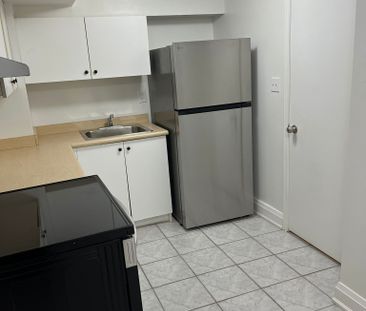 For Lease - 98 Frontenac Avenue Unit# 2, Toronto, Ontario - Photo 2