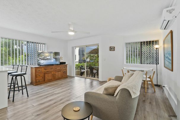 FURNISHED TWO BEDROOM RENOVATED UNIT - WALK TO BEACH! - Photo 1