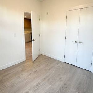 50% Off The First Month's-Beautiful 1 Bed Condo For Rent In Kerrisdale - Photo 2