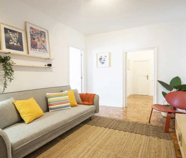 Room in a shared 6-bedroom apartment for rent in Cuatro Caminos - Foto 5