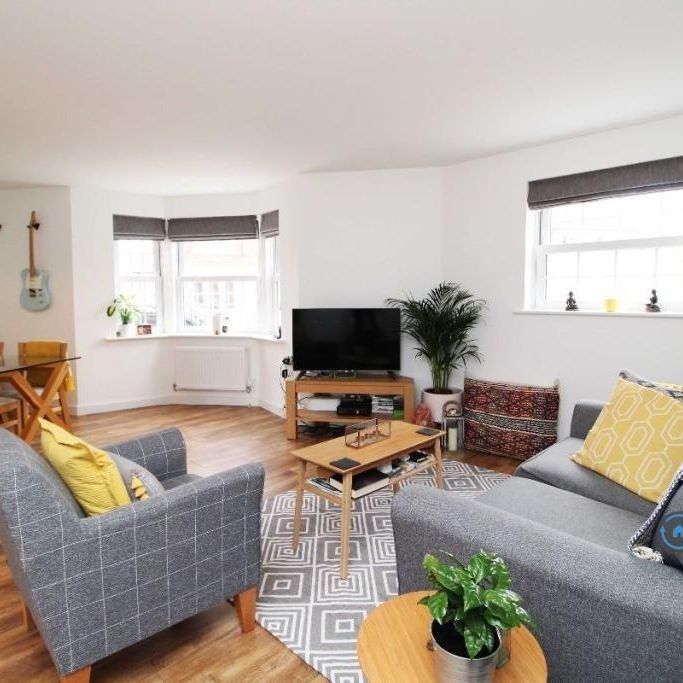 2 bedroom flat to rent - Photo 1