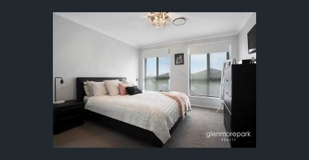 Modern 3-Bedroom Home in Great Location - Photo 3