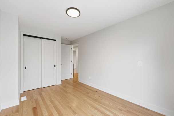 For Lease - 512 Roosevelt Avenue Unit# B, Carlingwood - Westboro and Area, Ontario - Photo 1