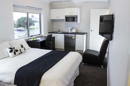 Private Studio - Fully Furnished - Photo 2
