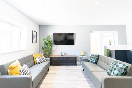 Cromwell Road #16 - Photo 5