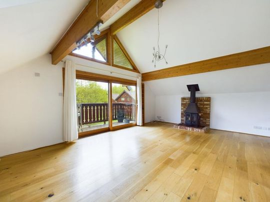 2 bedroom lodge to rent - Photo 1