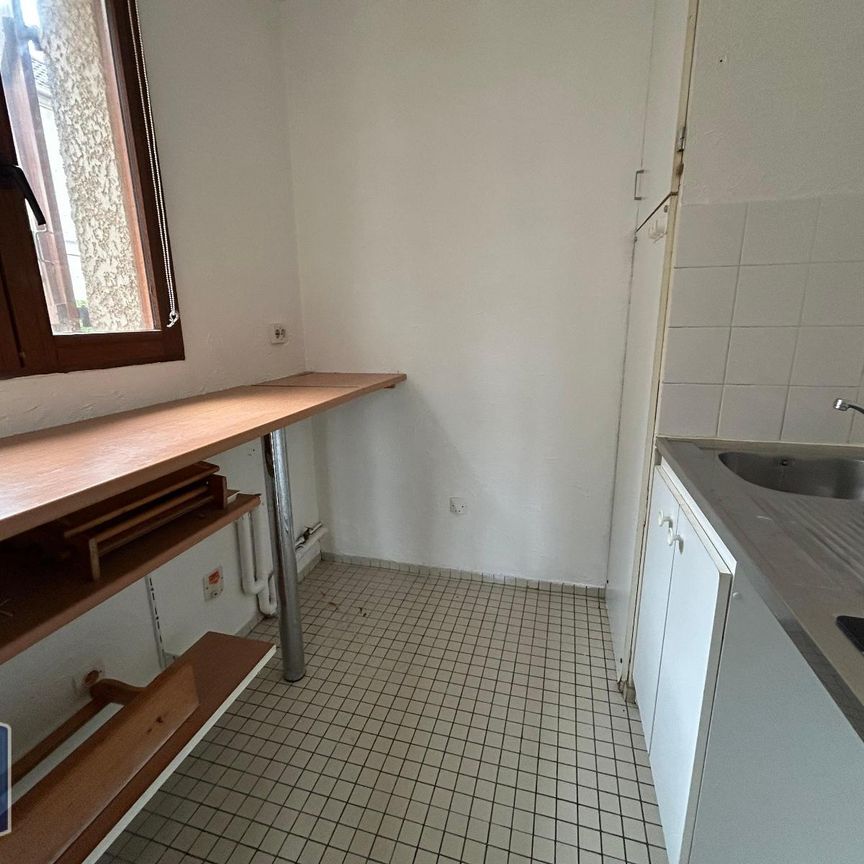 Location Appartement 1 pièce 28m² LE PERRAY EN YVELINES 78610 - Photo 1