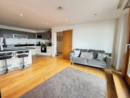 2 bedroom apartment to rent - Photo 4