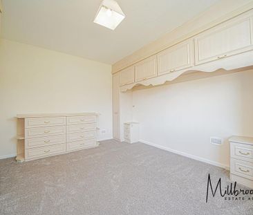 2 bedroom semi-detached bungalow to rent - Photo 4