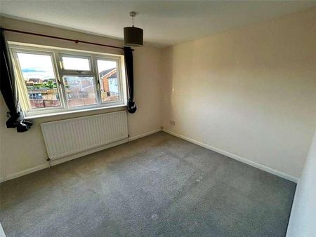 Hurricane Way, Woodley, Reading, Berkshire, RG5 - Photo 3