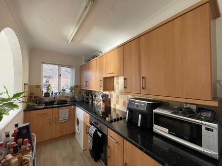 Dairymans Walk, Burpham - 1 bedroomProperty for lettings - Seymours - Photo 2