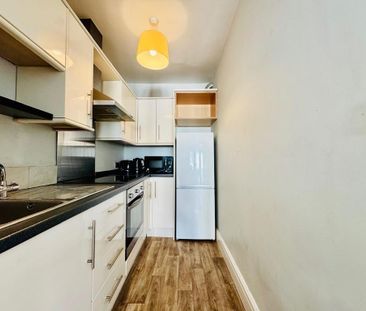 1 bedroom ground floor flat to rent - Photo 1