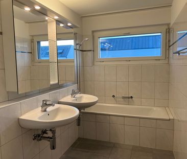 4.5 Zimmer, 98 m², 2. Stock - Photo 2