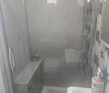 Large furnished double with enough suite - Photo 4