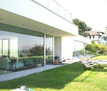 Exklusive 3,5-Zimmer-Wohnung mit Terrasse, Garten und einmaliger Seesicht in Ermatingen - Photo 1