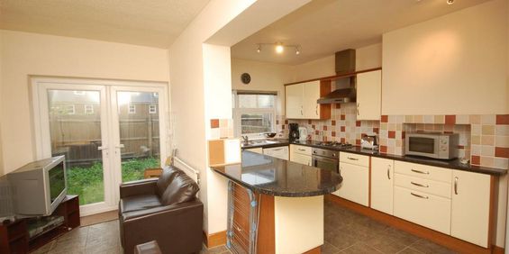 4 bedroom house share to rent - Photo 3