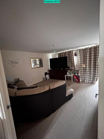 3 bedroom terraced house to rent - Photo 2