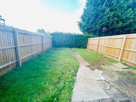 Little Close, Peterborough, Eye - Photo 2