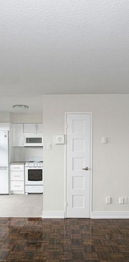 33 Isabella Street - Photo 1