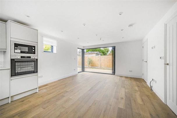 2 bedroom bungalow to rent - Photo 1