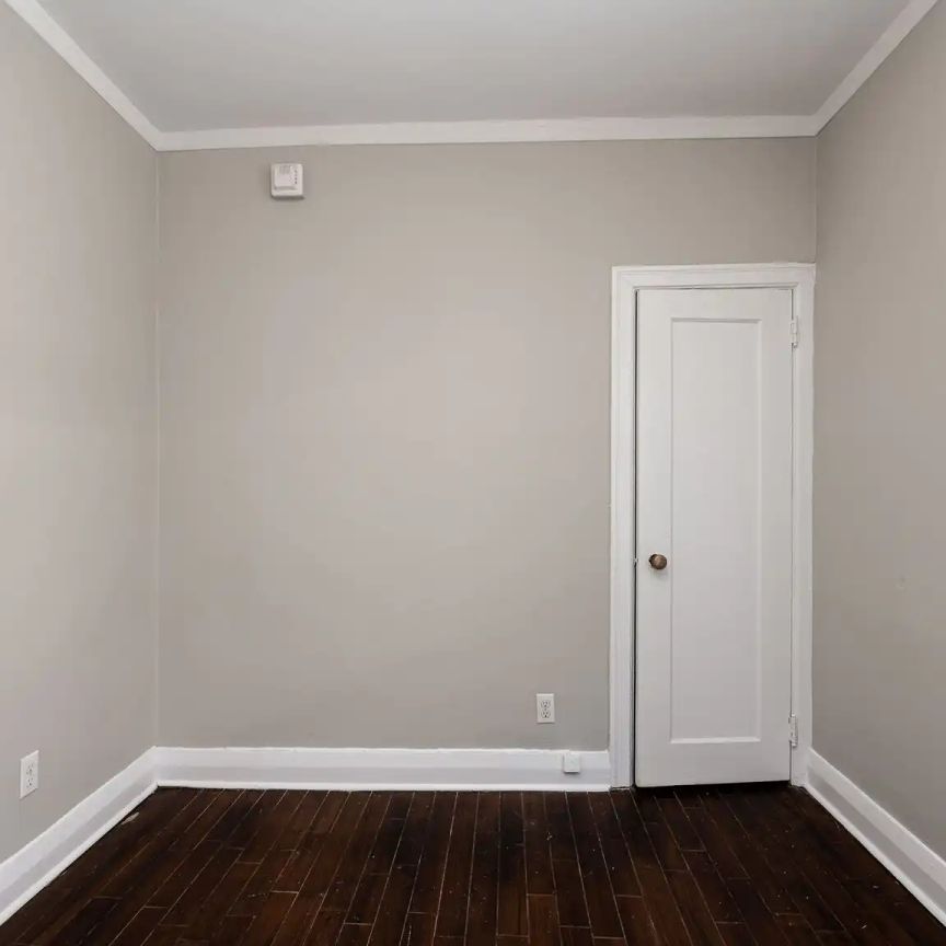 1 Claude Avenue — 1 Bedroom - unit 302 - Photo 1