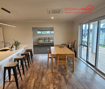 Executive-level 4 bedroom family home in great part of Otaki - Photo 6