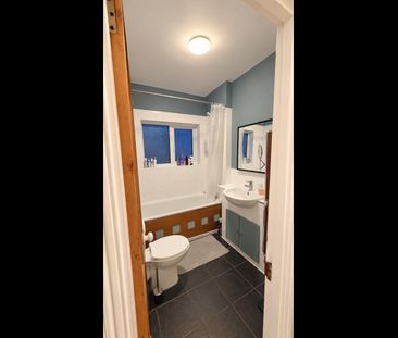 2 Bed Flat, Oliver Avenue, SE25 - Photo 6