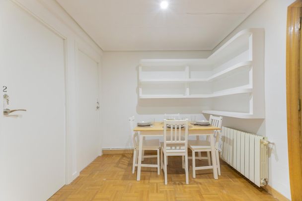 Bright room in Valencia - Photo 1