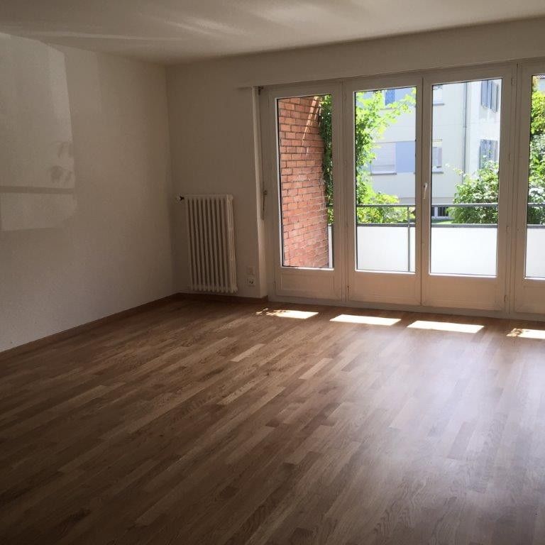Attraktive 3-Zimmer-Wohnung an guter Lage in Horgen - Photo 1
