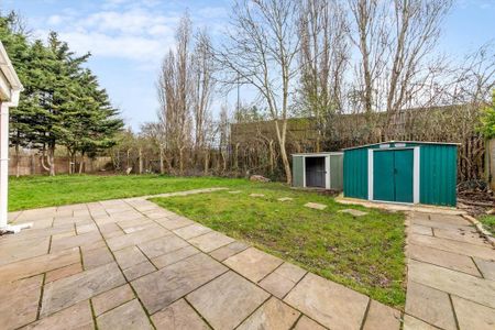 4 bedroom semi-detached house to rent - Photo 3