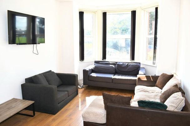 5 bedroom terraced house to rent - Photo 1