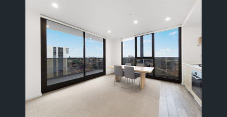 Two Bedroom Apartment with optimal convenience - Photo 2