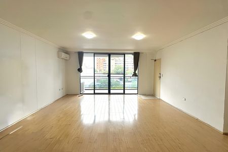 SUPER SIZE 2 BED 2 BATH UNIT 100M TO AUBURN STATION - Photo 2