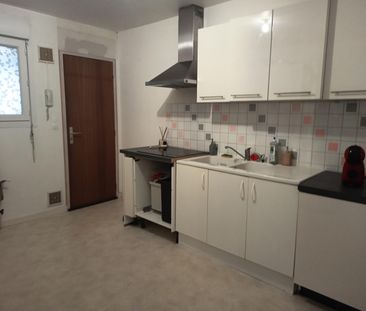 COLLEVILLE MONTGOMERY APPARTEMENT DE 4 PIECES PRINCIPALES LIBRE 19/... - Photo 4