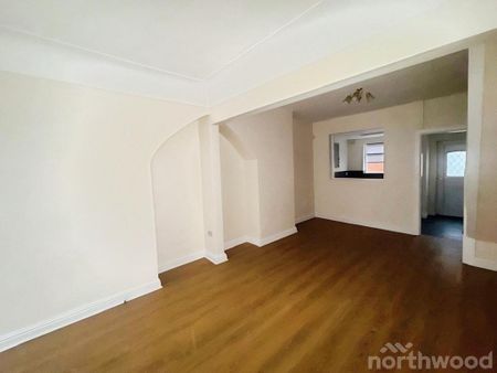 2 bedroom end of terrace house to rent - Photo 5