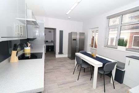 5 bedroom house share to rent - Photo 5