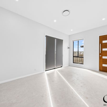 24a Binshaw Crescent, Menangle Park NSW 2563 - House For Rent | Domain - Photo 4