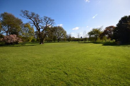 High Street, Sproughton, Ipswich, Suffolk, IP8 3AP - Photo 3