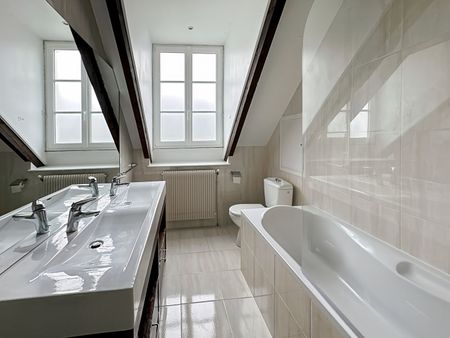 Location appartement 5 pièces, 116.12m², Saint-Germain-en-Laye - Photo 3