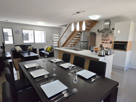 Unit ARCHIVE-9, 11 Side Street, West Gladstone, QLD - Photo 4