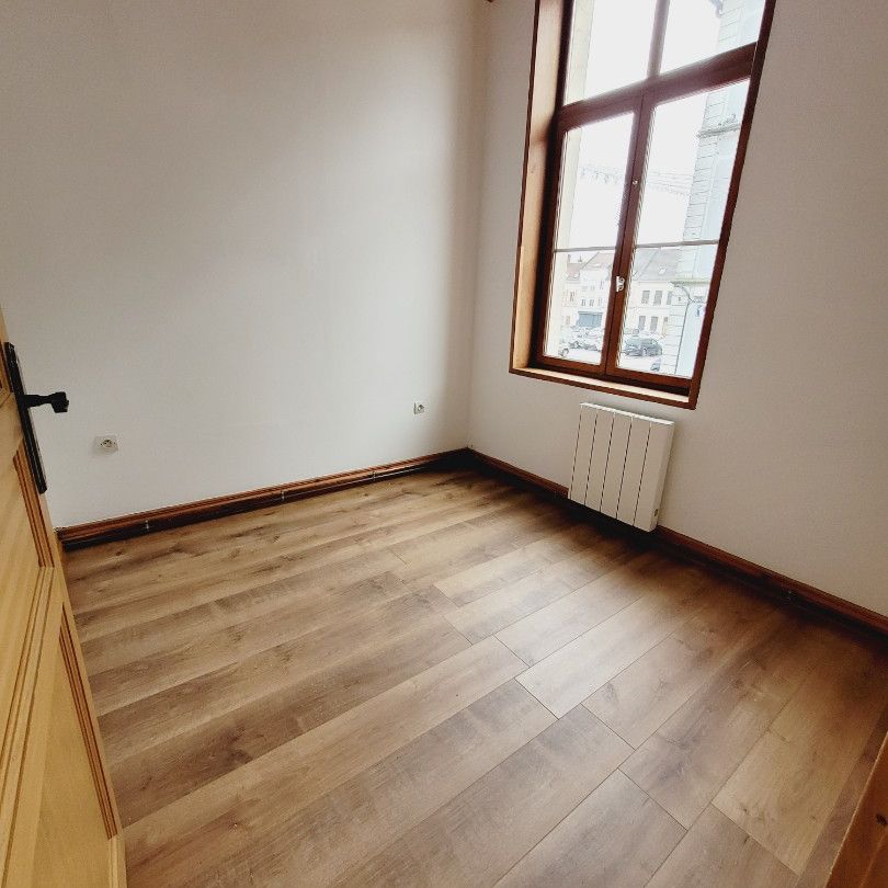 Location Appartement 1 pièce 40m² AIRE SUR LA LYS 62120 - Photo 1