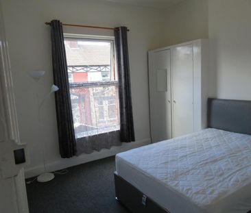 3 bedroom terraced house to rent - Photo 3