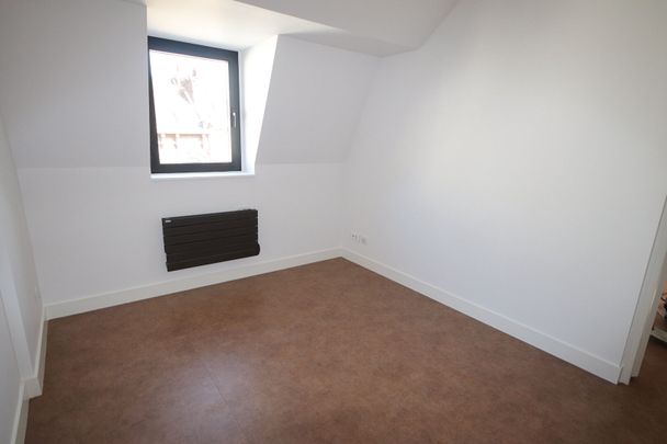 Location Appartement 2 pièces 57m² LILLE 59000 - Photo 1