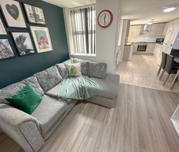 5 bedroom terraced house to rent - Photo 4