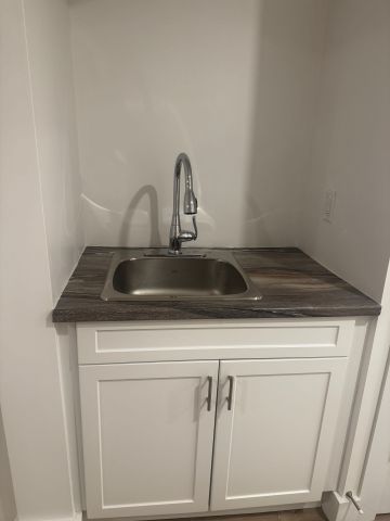 For Lease - 2618 Buroak Drive, London North, Ontario - Photo 4