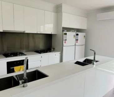 Private room with ensuite - Photo 4