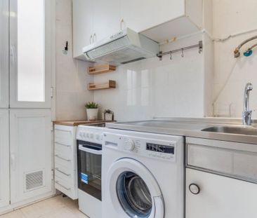 Cozy bedroom in Calle Hermosilla - Photo 6