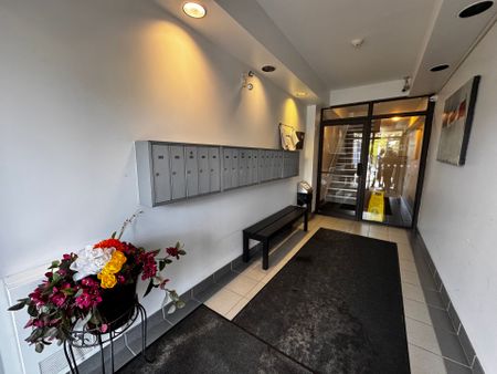 For Lease - Unit 210 1 Centre Street Unit# 210, Richmond Hill, Ontario - Photo 5